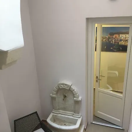 Marconi Nocleg ze śniadaniem *